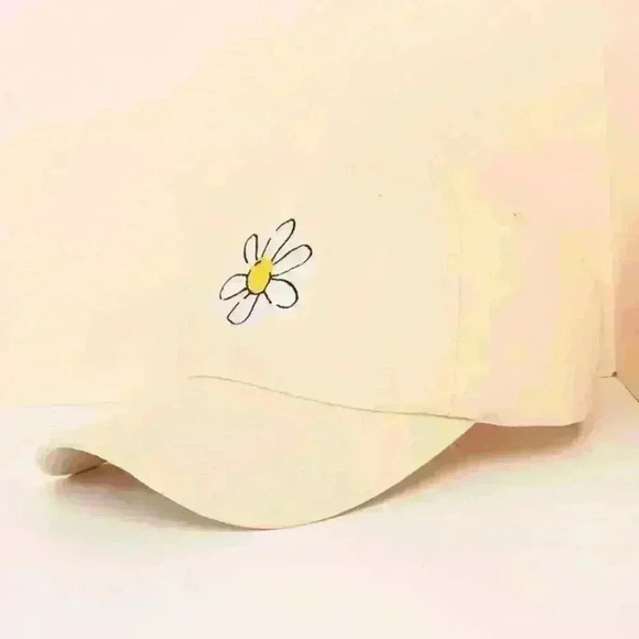 Daisy Tan Baseball Hat - Picture 2 of 2